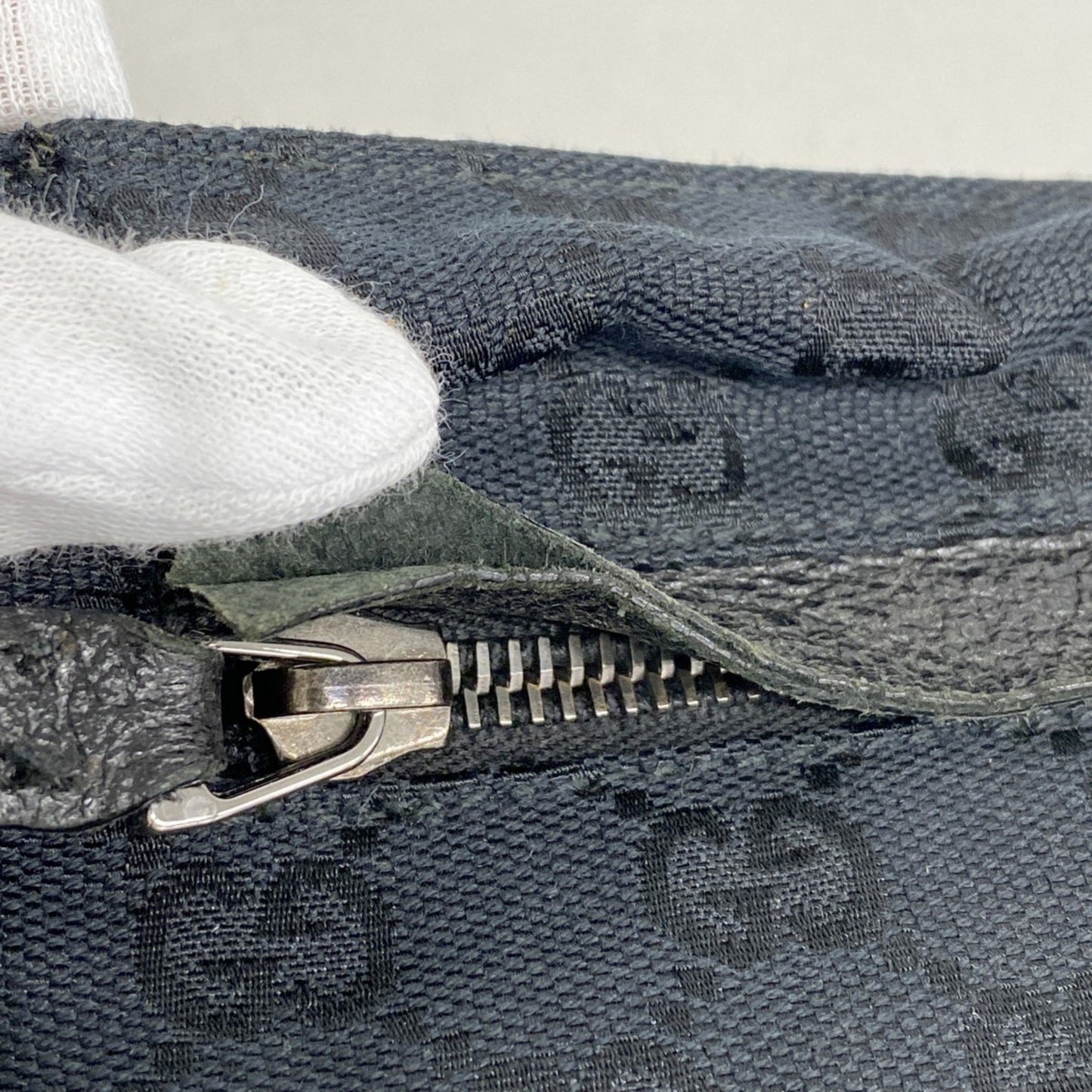 Gucci Waist Bag Gg Canvas 28566 Black
