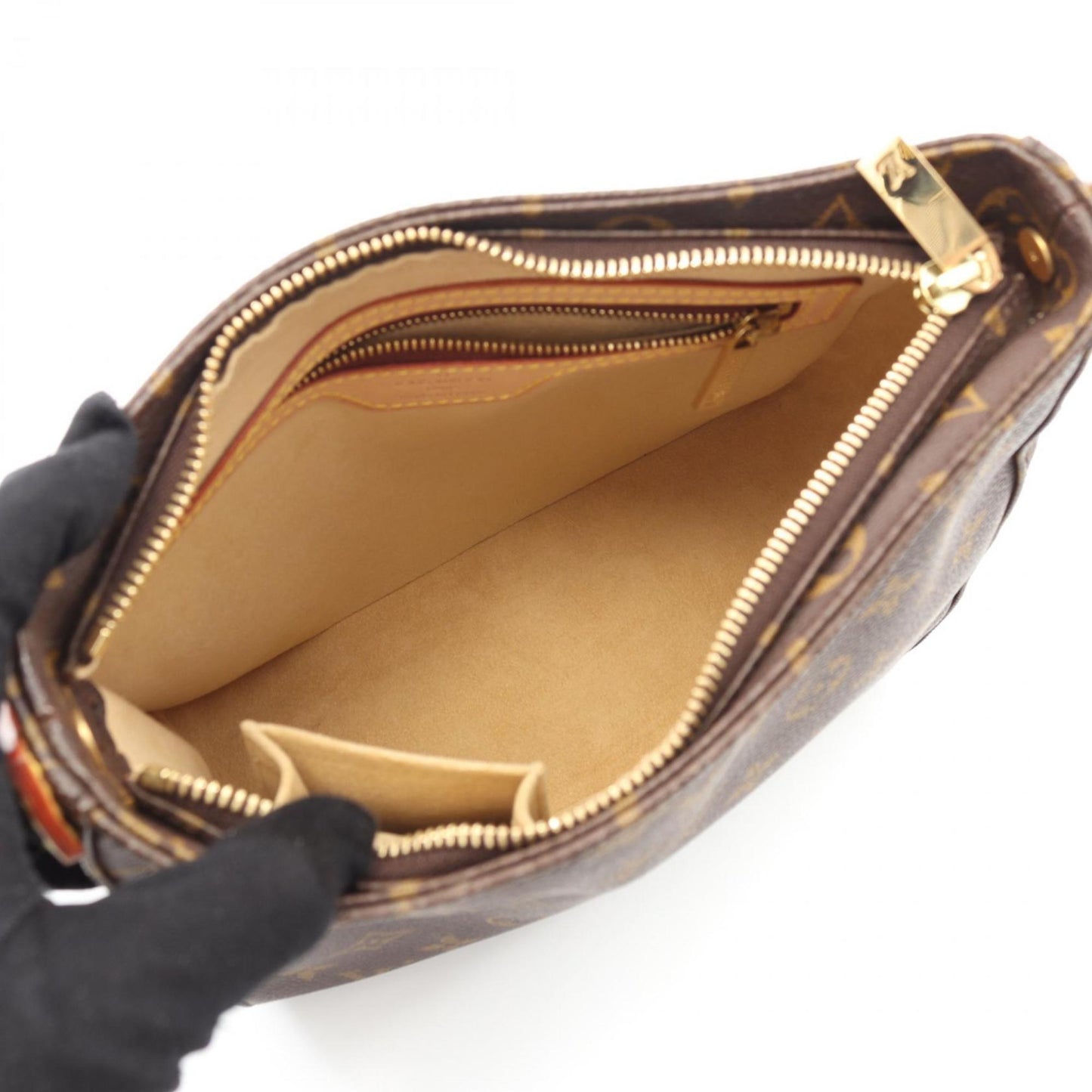 Louis Vuitton Looping Mm Shoulder Bag