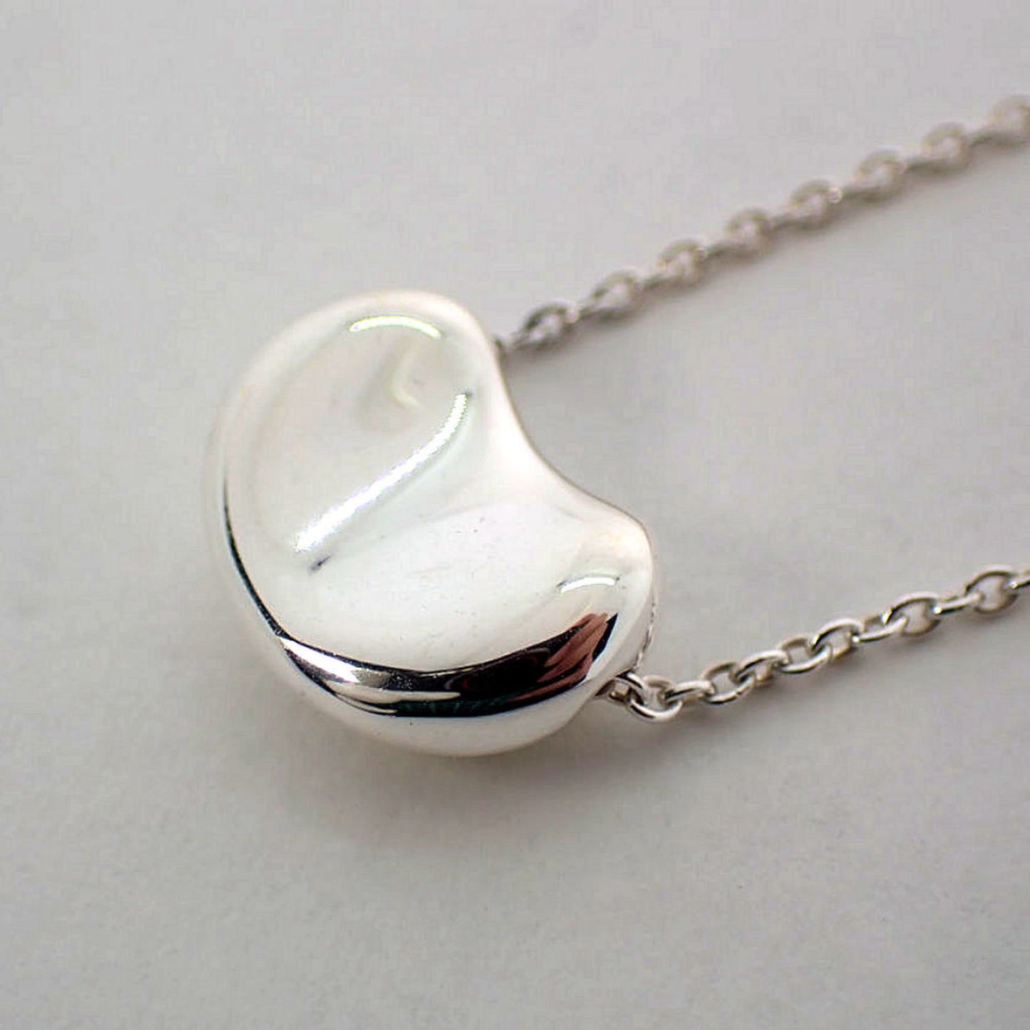 Tiffany Tiffany 925 Bean Pendant Necklace J5-7