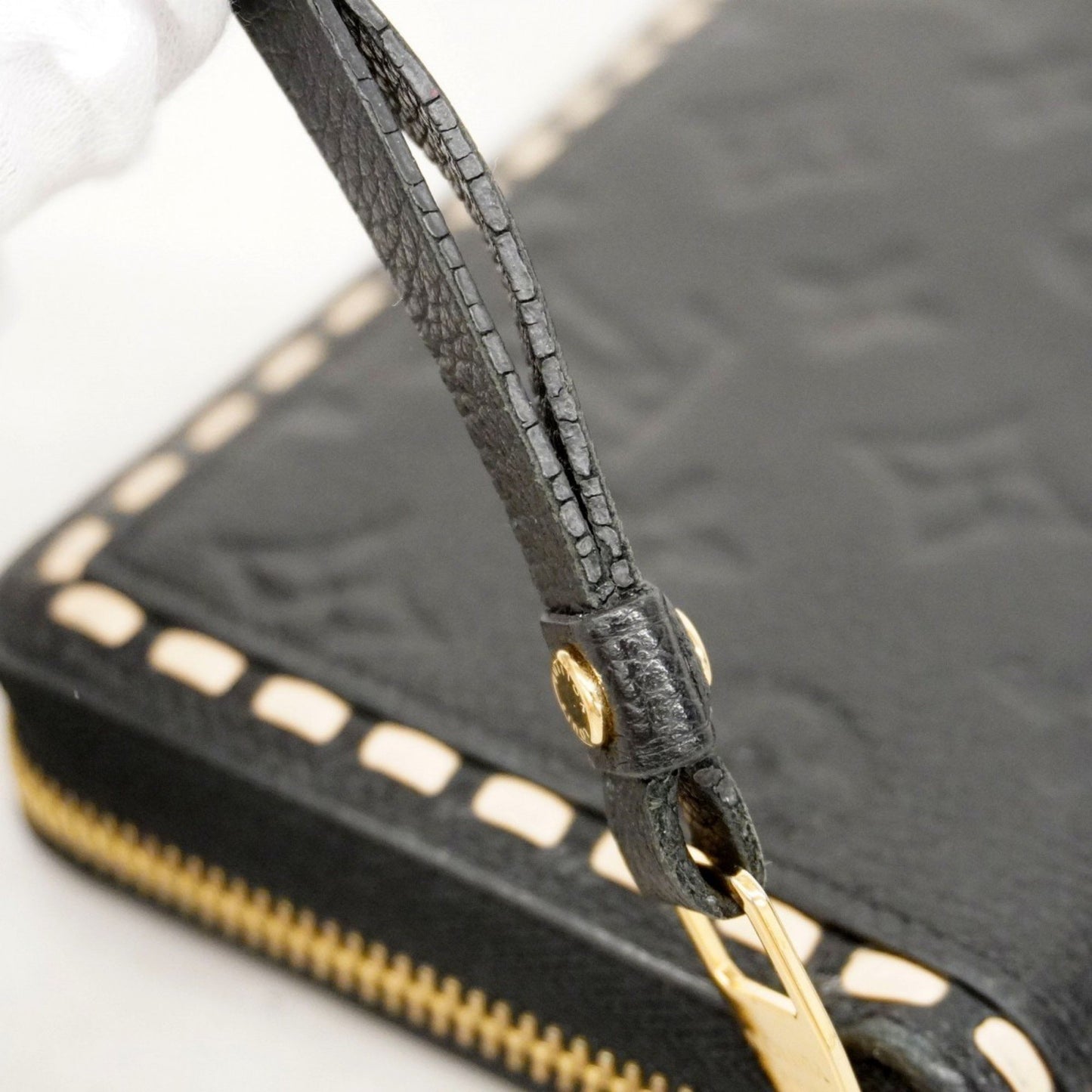 Louis Vuitton Monogram Empreinte Stitch Zippy Wallet M64805 Beige Noir