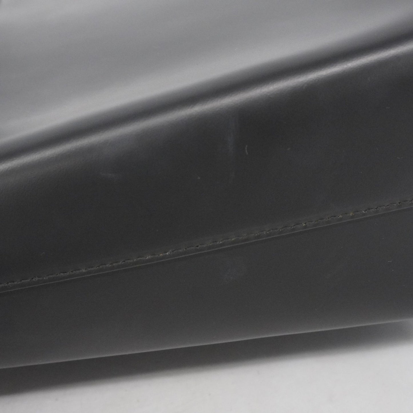 Salvatore Ferragamo Gancini Leather Handbag In Black For Women