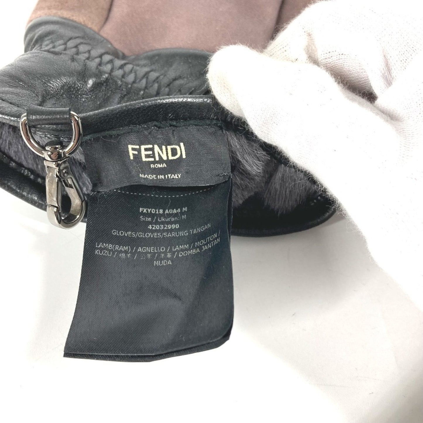 Fendi Fxy018 Mouton Gloves Angora