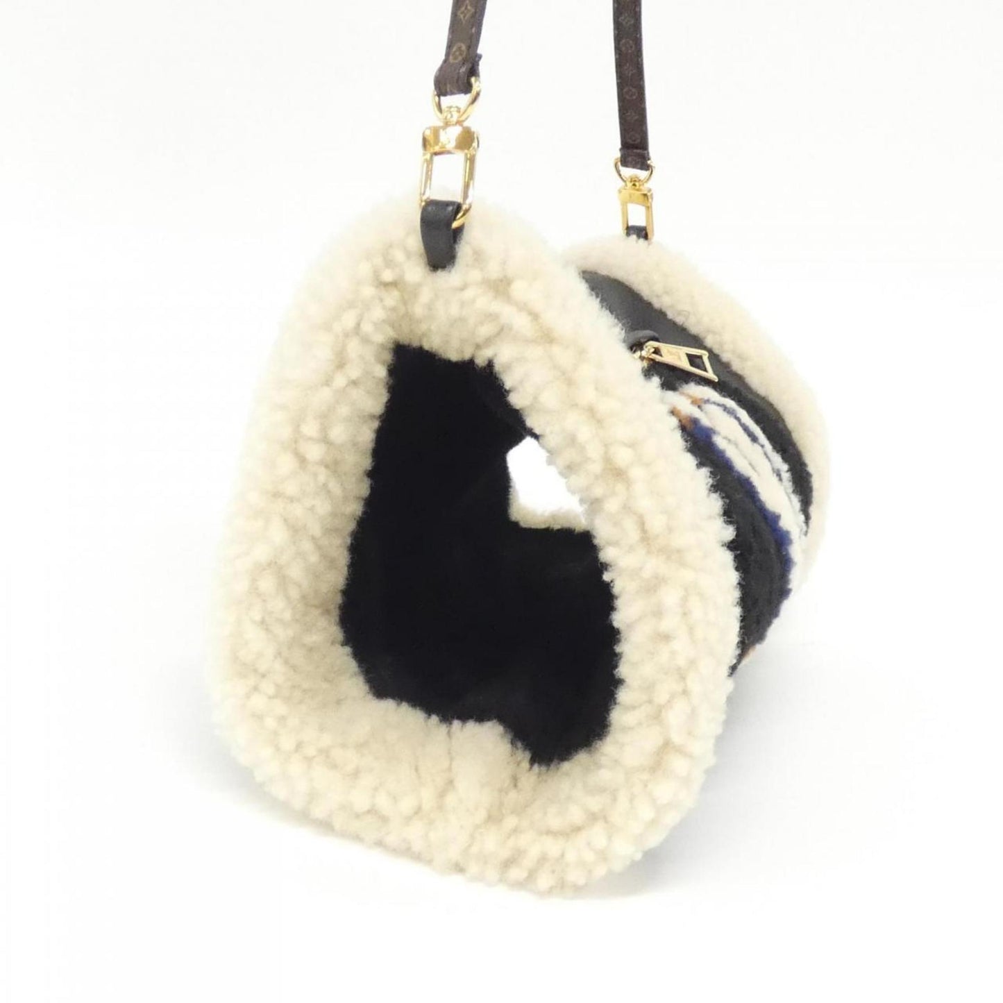 Louis Vuitton Mansion Mouton Teddy M76564 Shoulder Bag