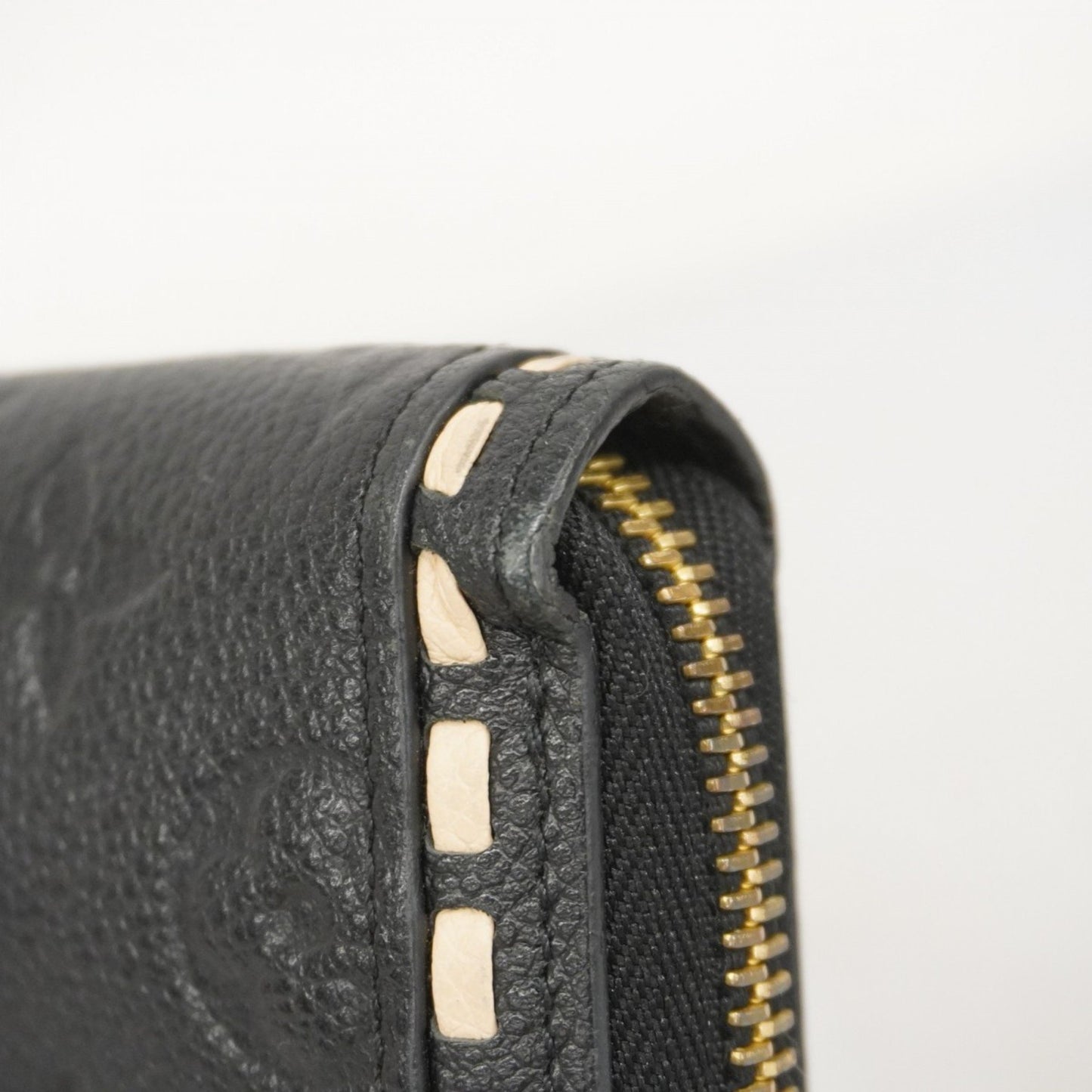 Louis Vuitton Monogram Empreinte Stitch Zippy Wallet M64805 Beige Noir
