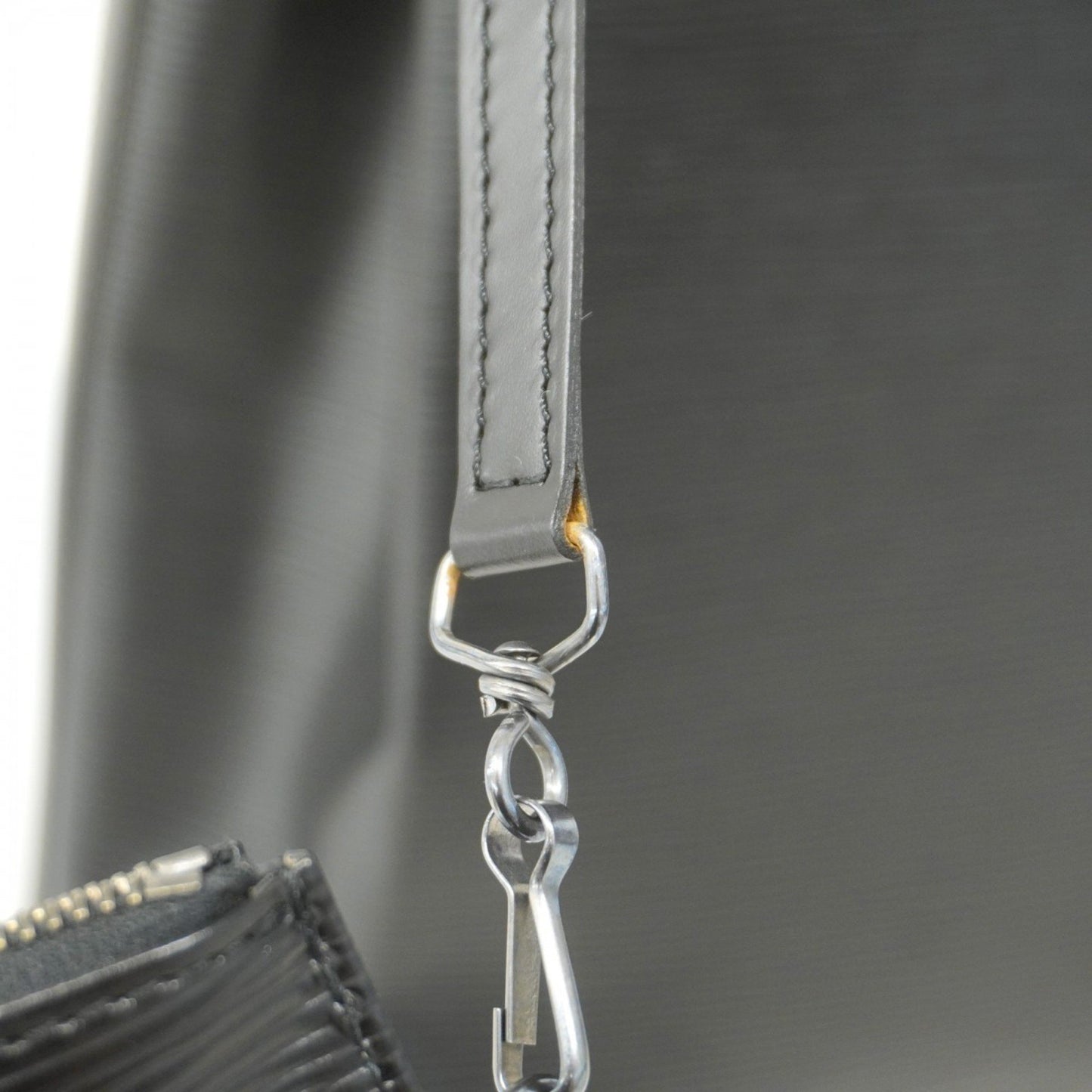 Louis Vuitton Epi Sac De Paul Gm Shoulder Bag M80155 Noir