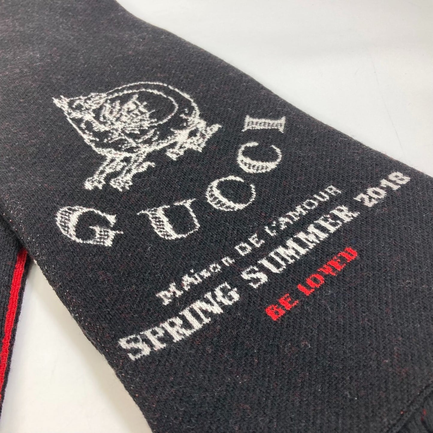 Gucci Be Loved Logo Fringe Scarf Black Red