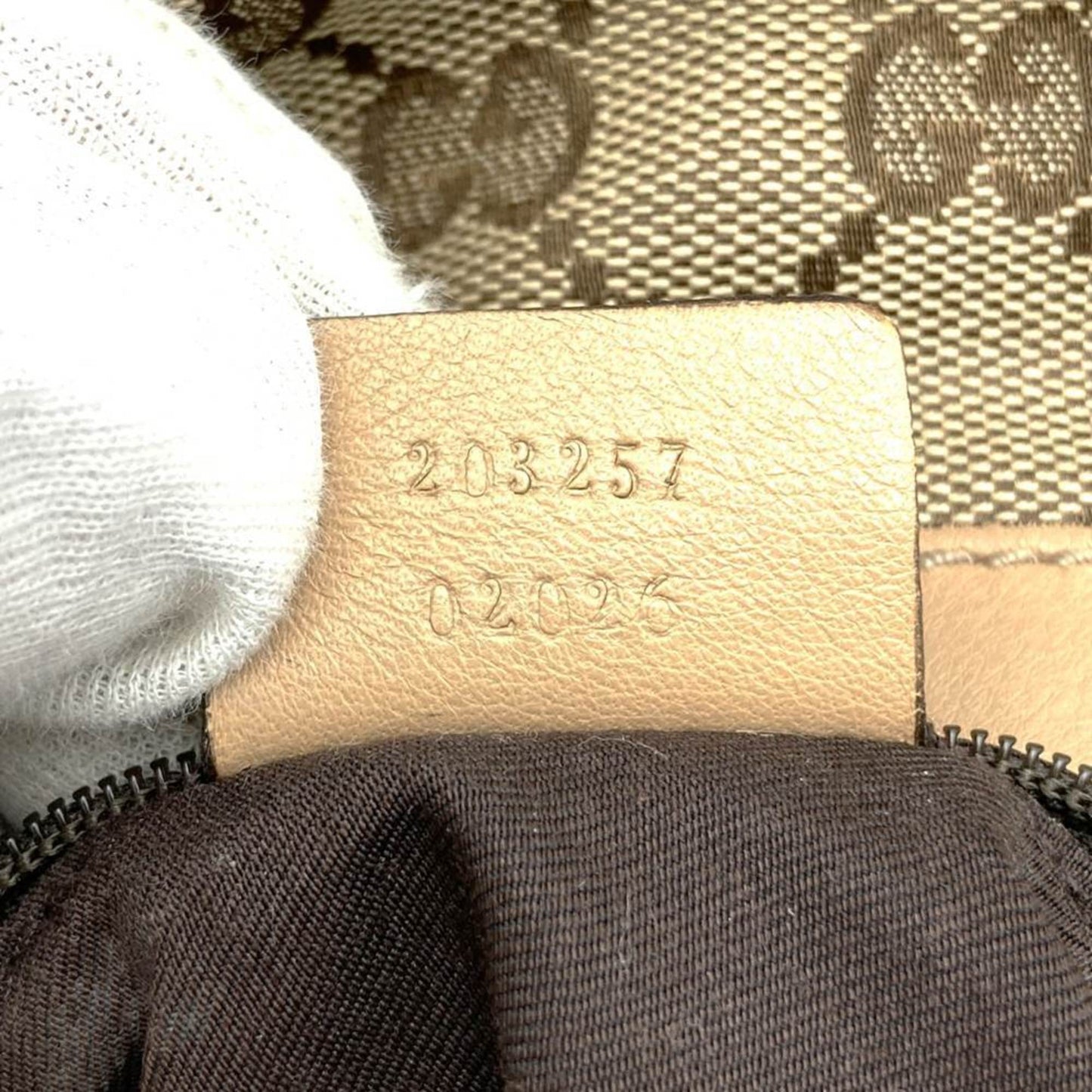 Gucci 203257 Shoulder Bag In Brown