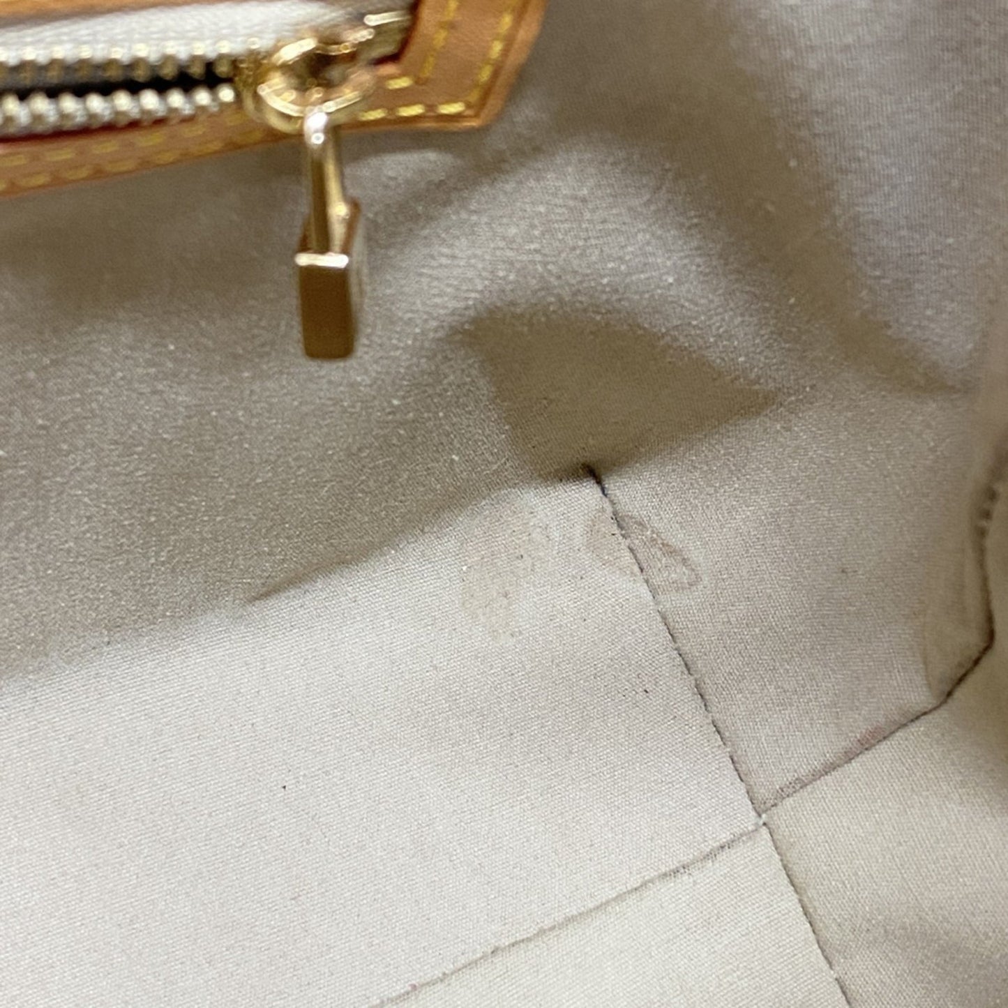 Louis Vuitton Vernis Reed Pm Handbag M91144 Beige