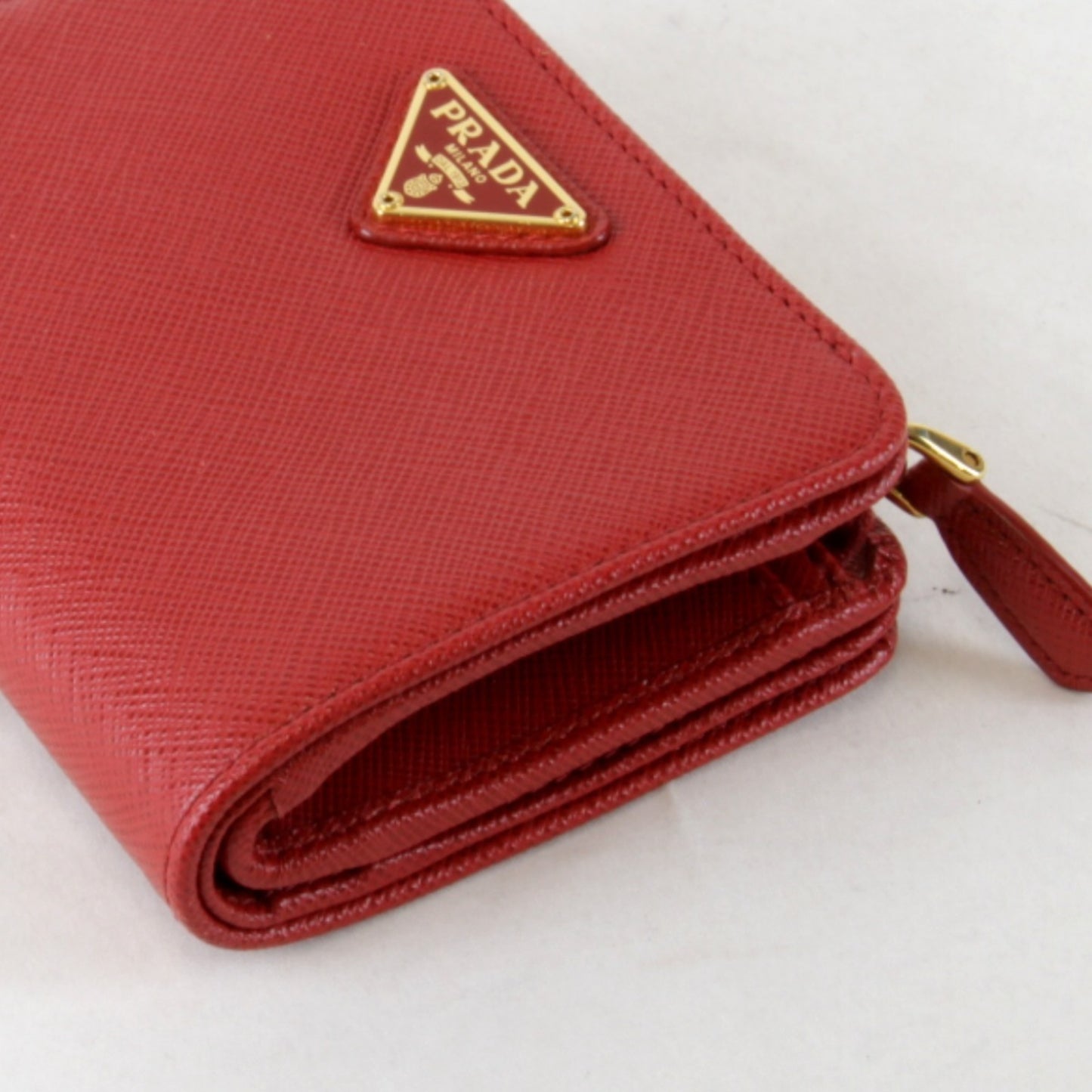 Prada Saffiano Iml018 Bi-Fold Wallet Leather Red