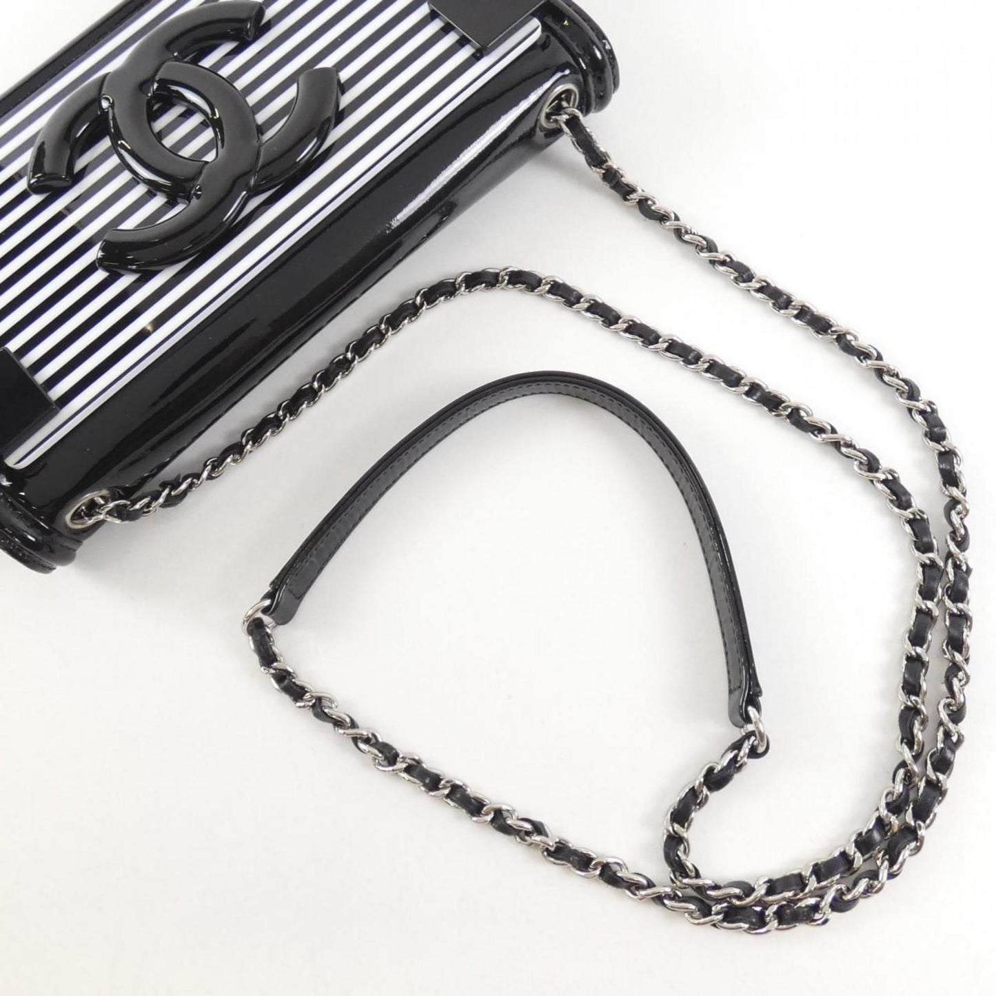 Chanel Boy 92072 Shoulder Bag