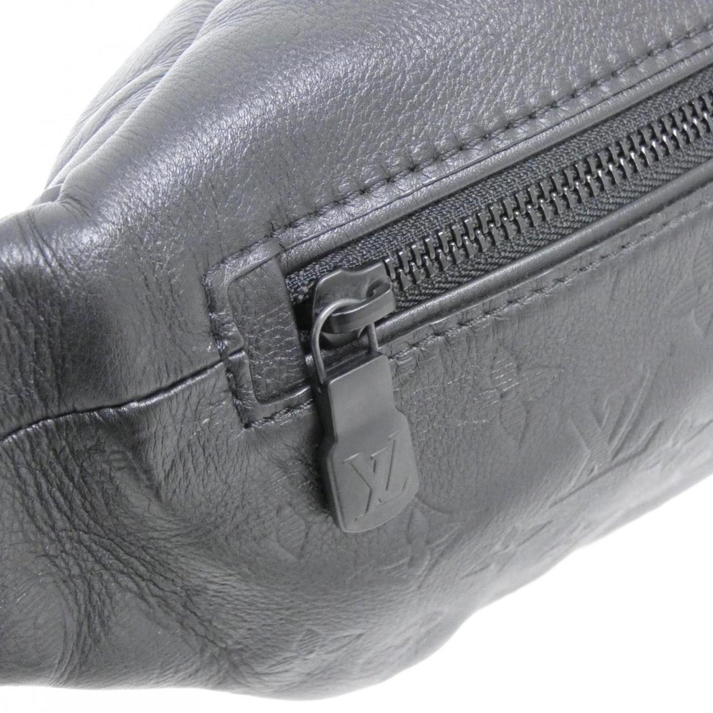 Louis Vuitton Monogram Shadow Discovery Bum Bag M44388 Shoulder