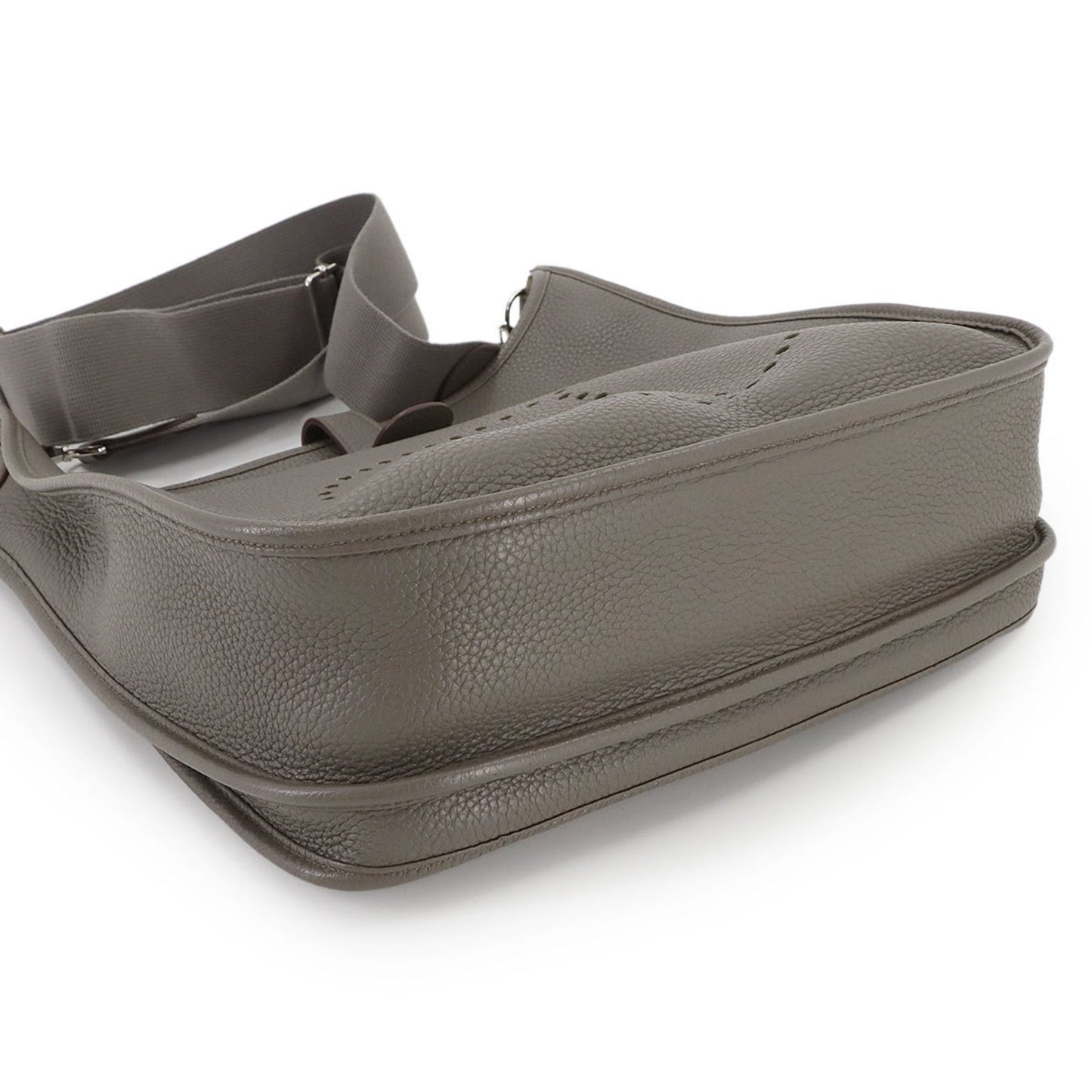 Hermes Herms Evelyne 3 Gm Shoulder Bag In Taurillon Clemence Etain