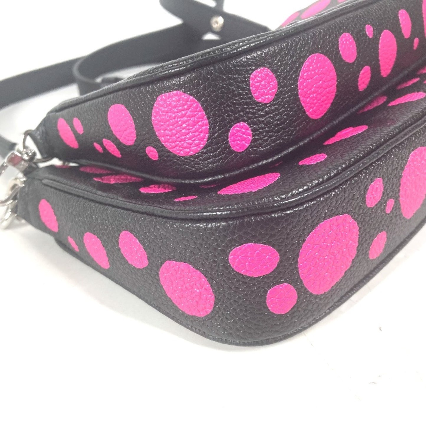 Louis Vuitton M46421 Monogram Empreinte Yayoi Kusama Lv X Yk Multi Pochette Accessoires Crossbody