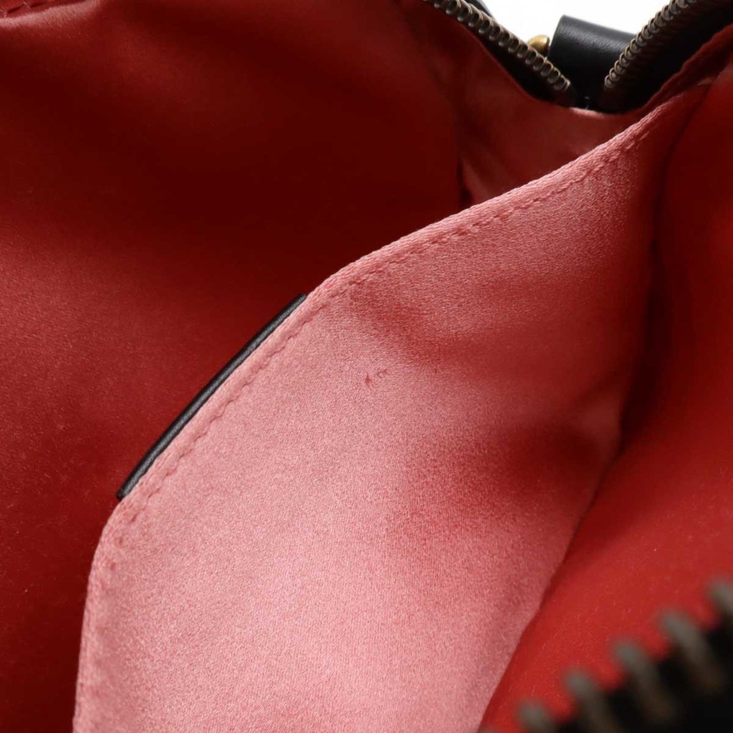 Gucci Gg Marmont Quilted Shoulder Bag