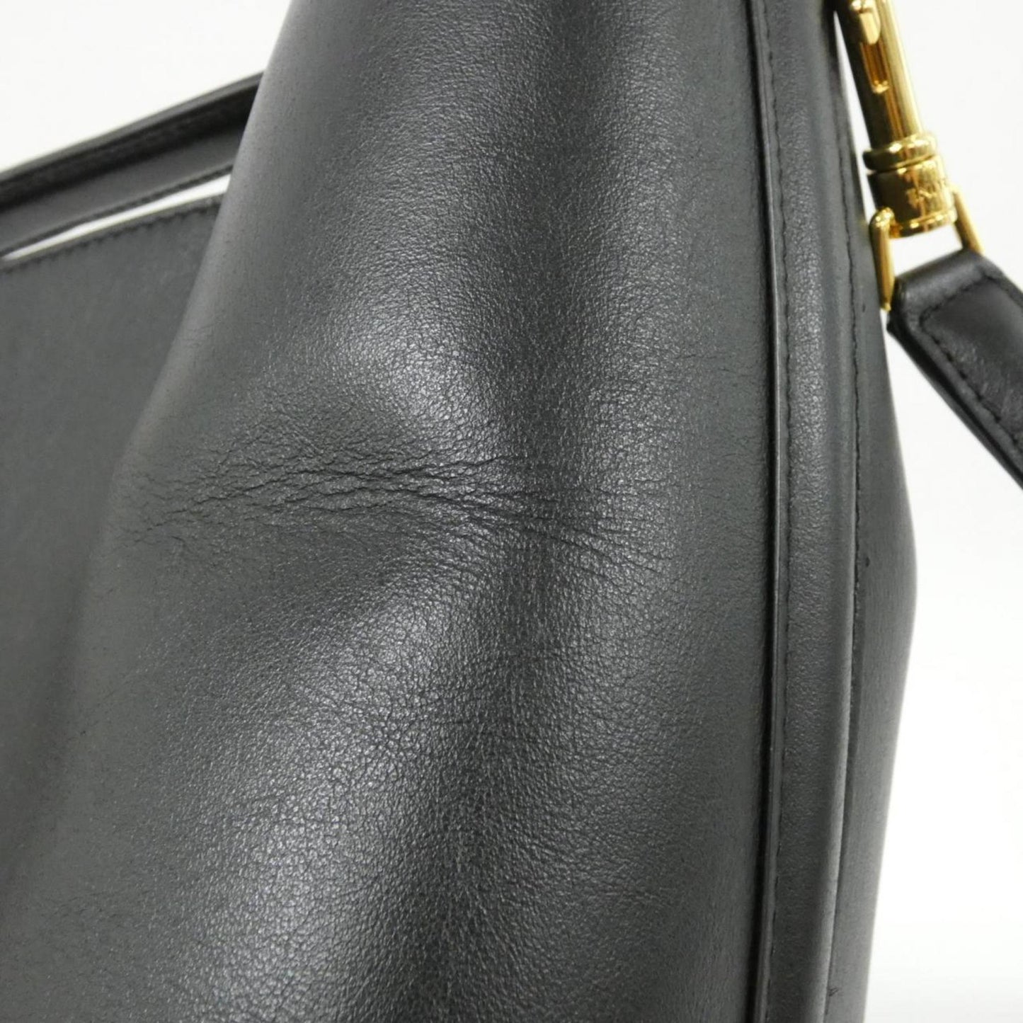 Celine Bucket 16 195573Cr4 Handbag