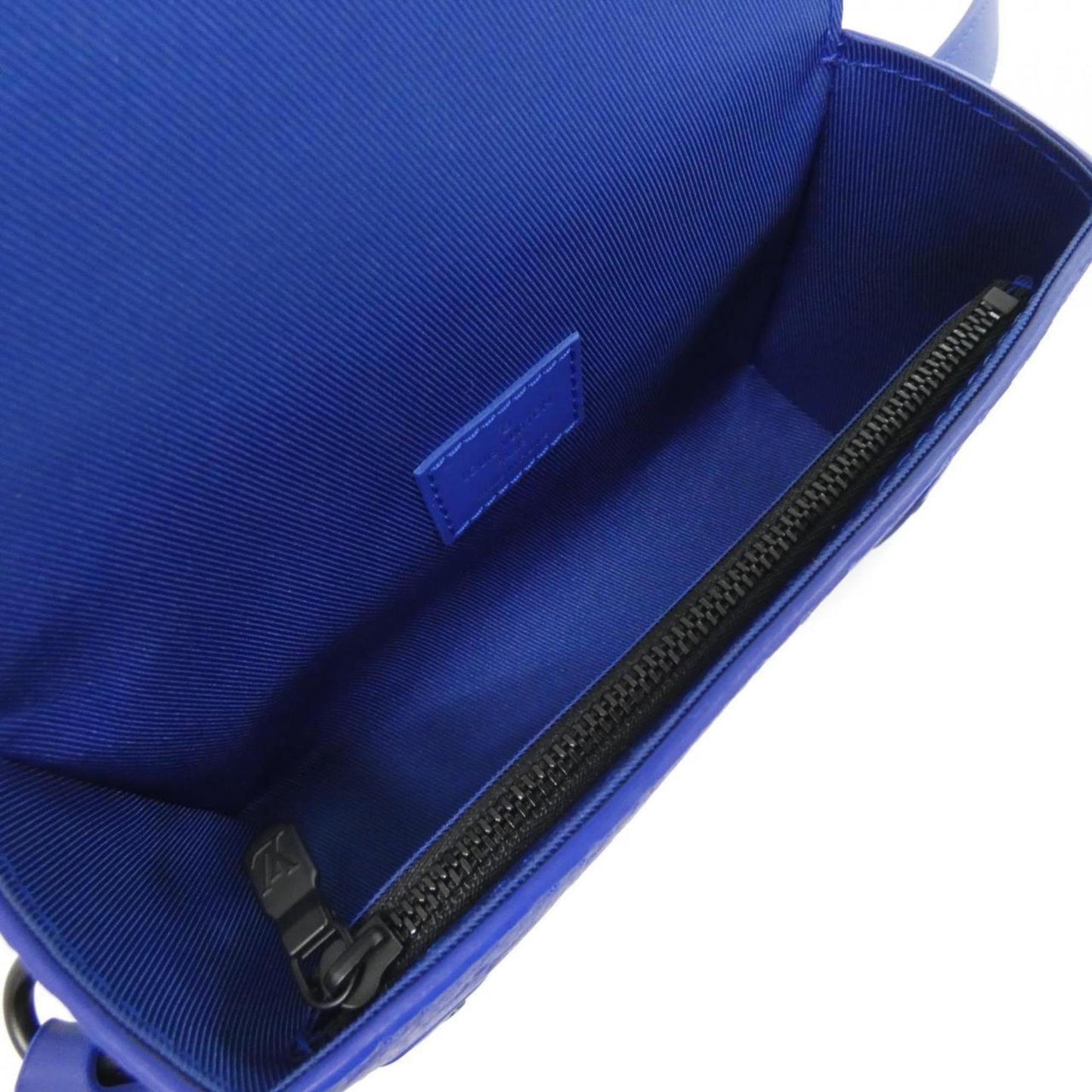 Louis Vuitton Taurillon Monogram Steamer Wearable Wallet M82571 Shoulder Bag