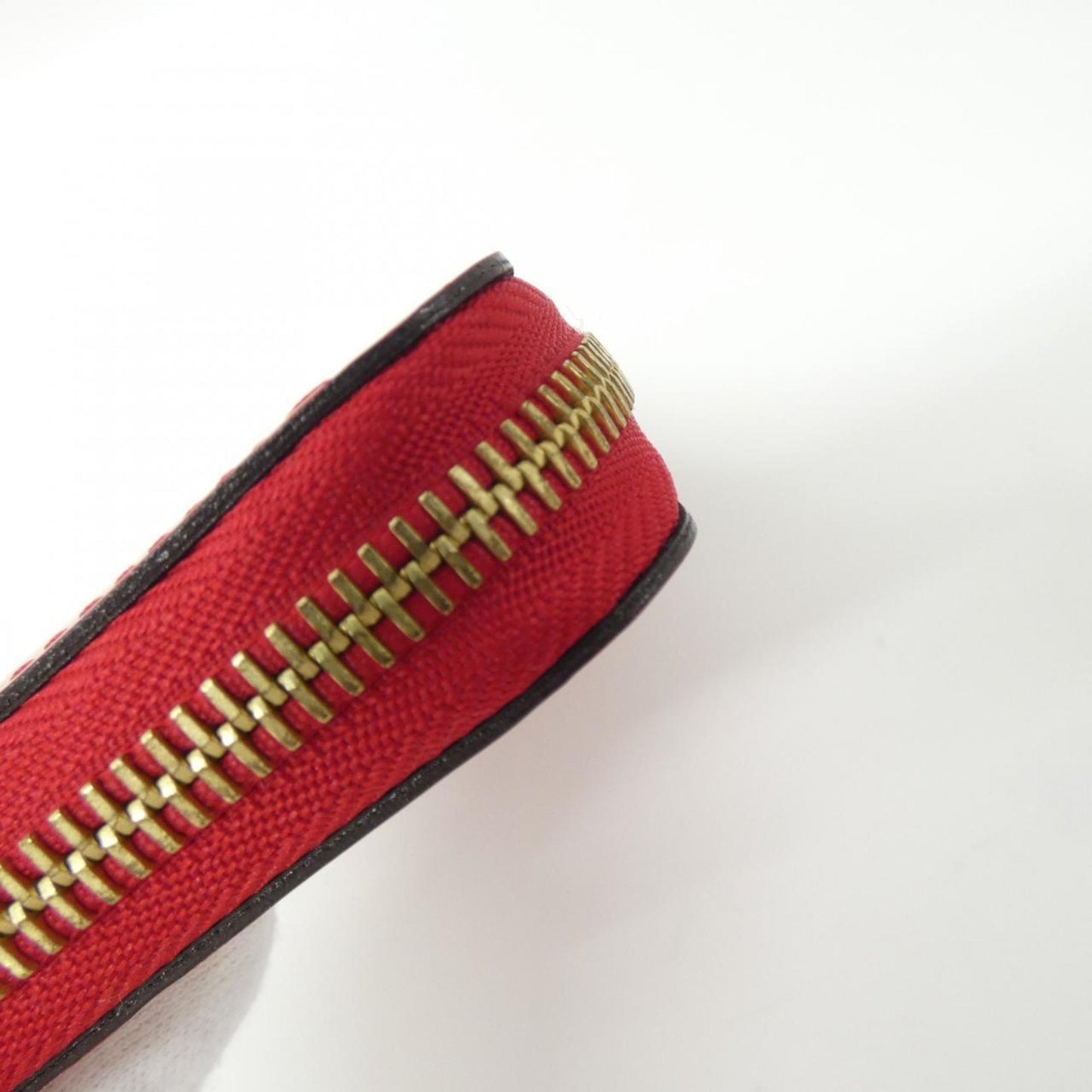 Louis Vuitton Vernis Zippy Wallet M90200
