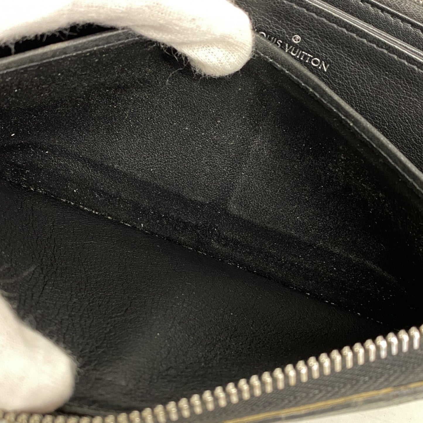 Louis Vuitton Mahina Zippy Wallet M61867 Noir