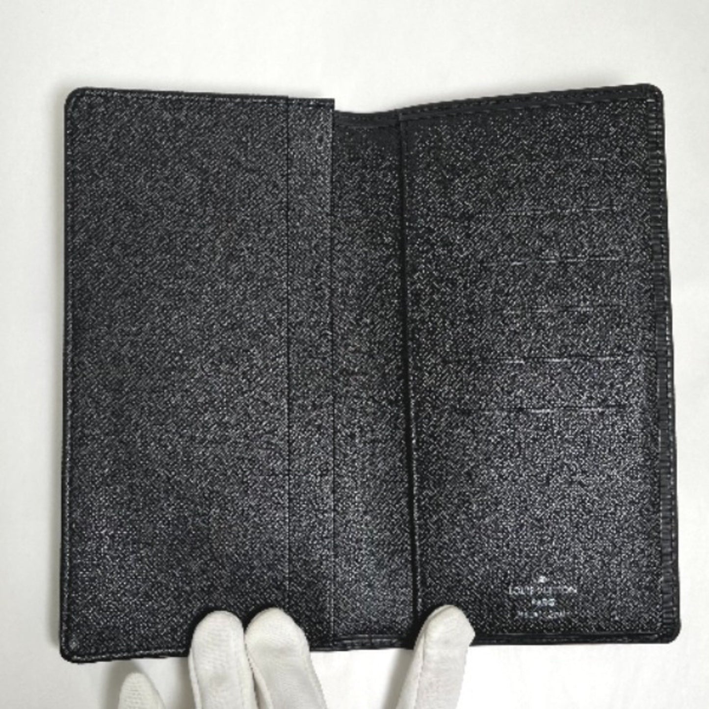 Louis Vuitton Bifold Long Wallet Epi Porto Cult Credit M63212 Louis Vuitton Noir Lv