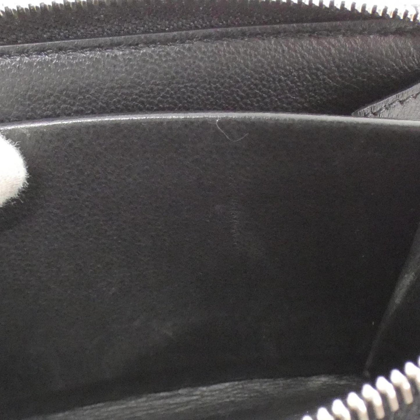 Louis Vuitton Coussin Portefeuille Lou M82767 Wallet