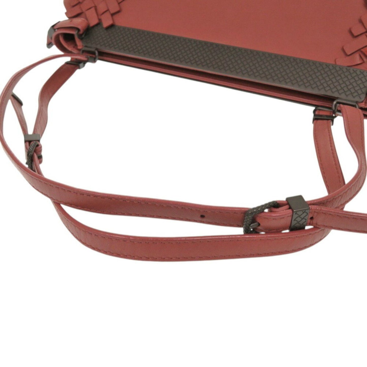 Bottega Veneta Intrecciato Leather Handbag In Bordeaux