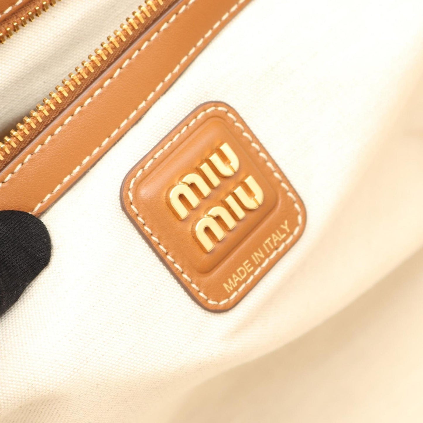 Miu Miu Miu Ivy Large Tote Bag Leather