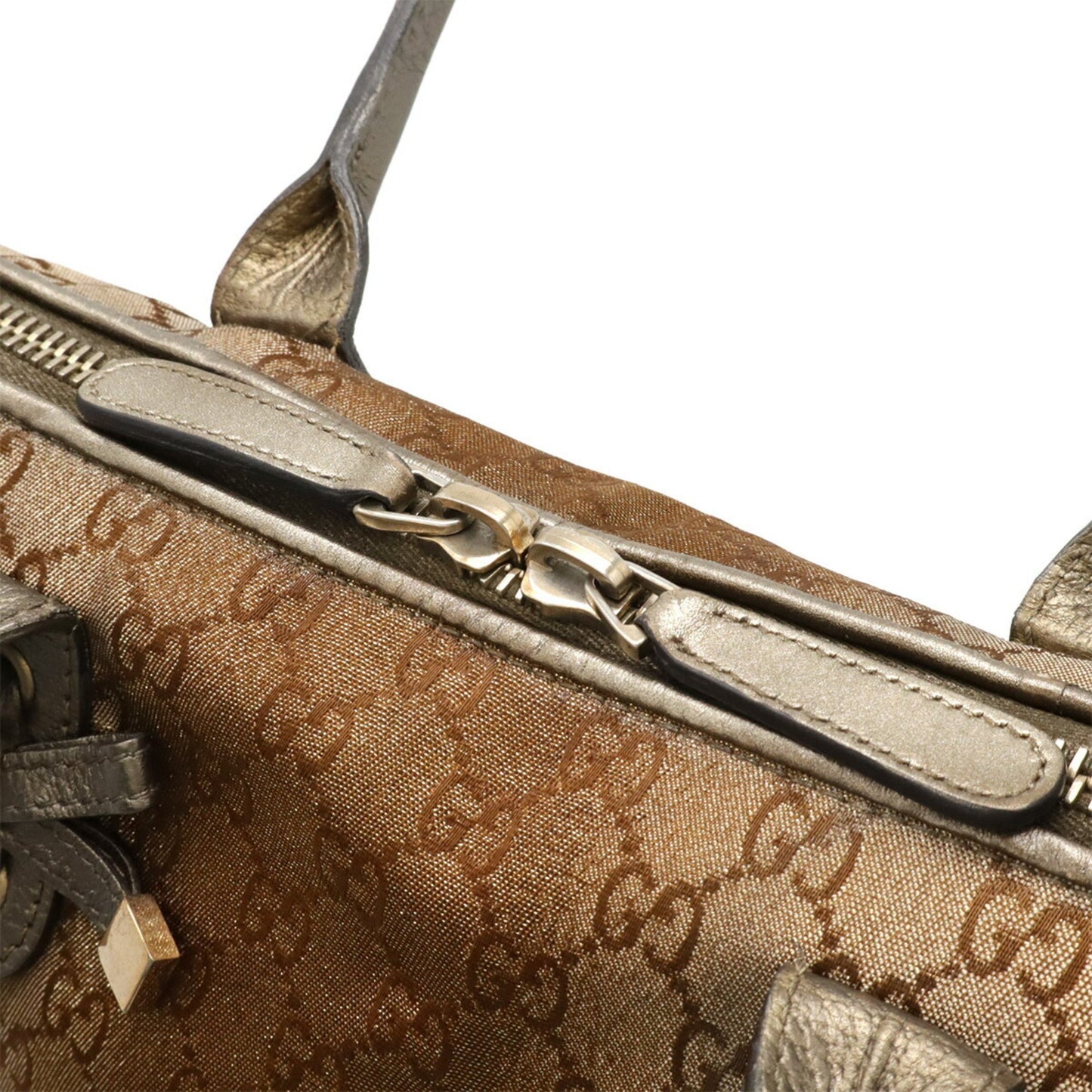 Gucci Heart Bit Shoulder Bag In Gg Canvas
