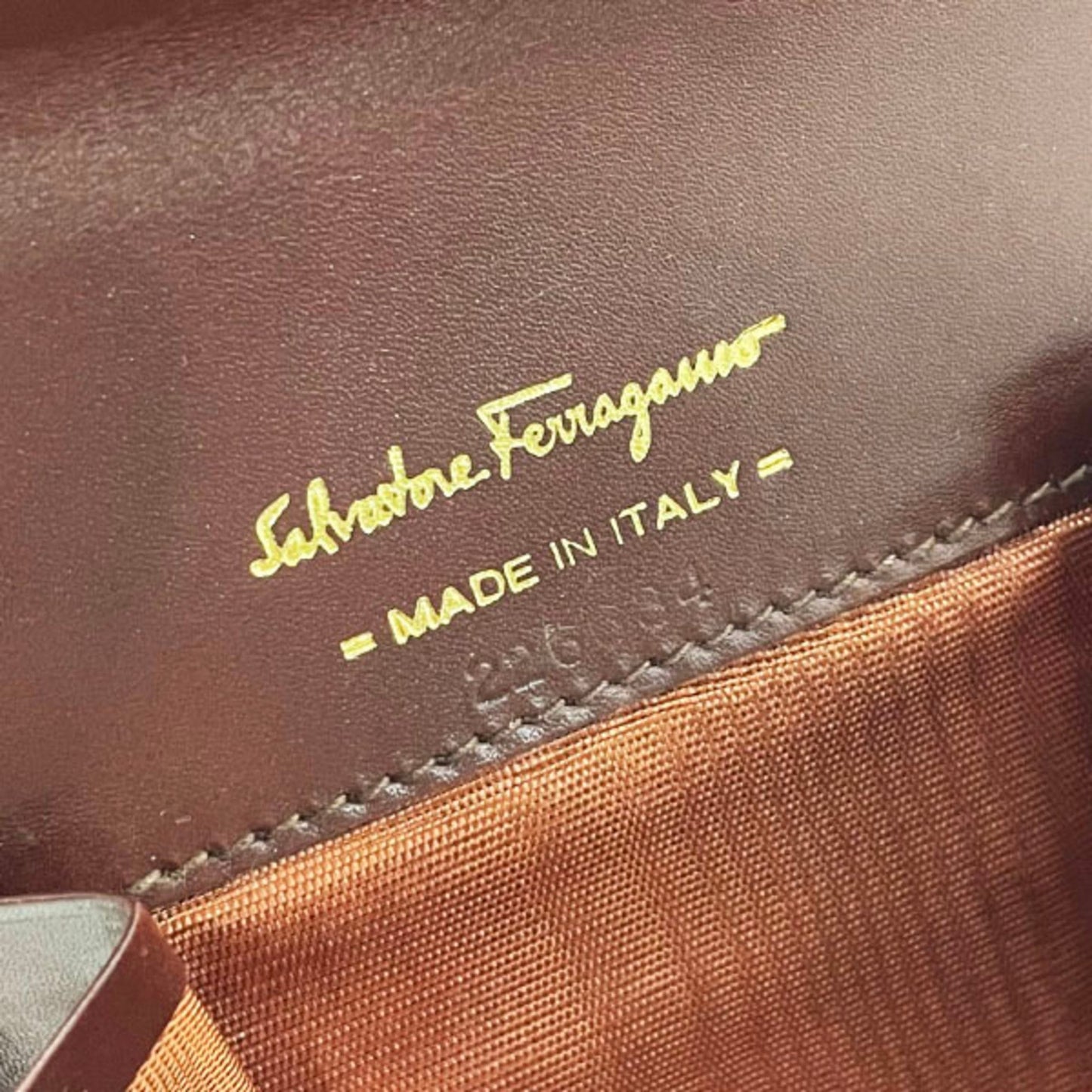 Salvatore Ferragamo Coin Purse F Leather Brown 22 6634 Ss-13181