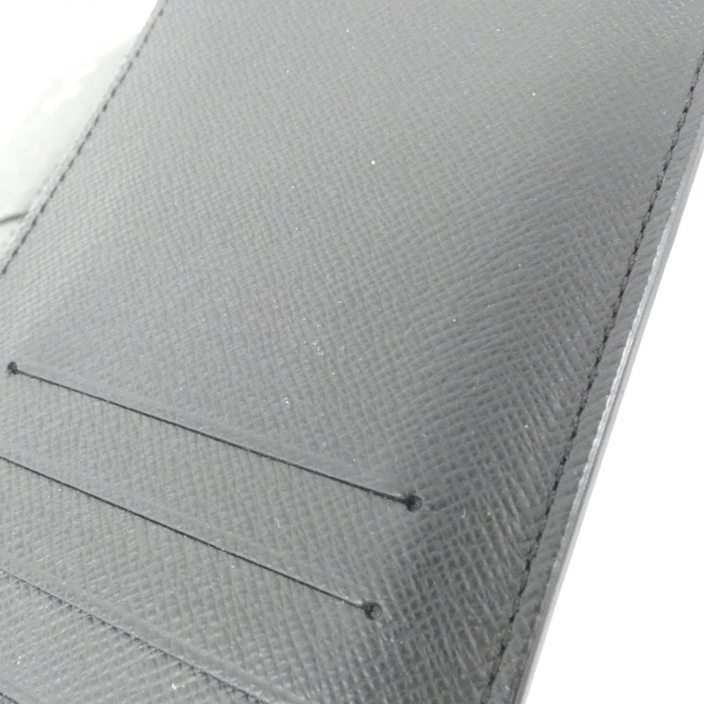 Louis Vuitton Taiga Portefeuille Brazza M30285 Wallet