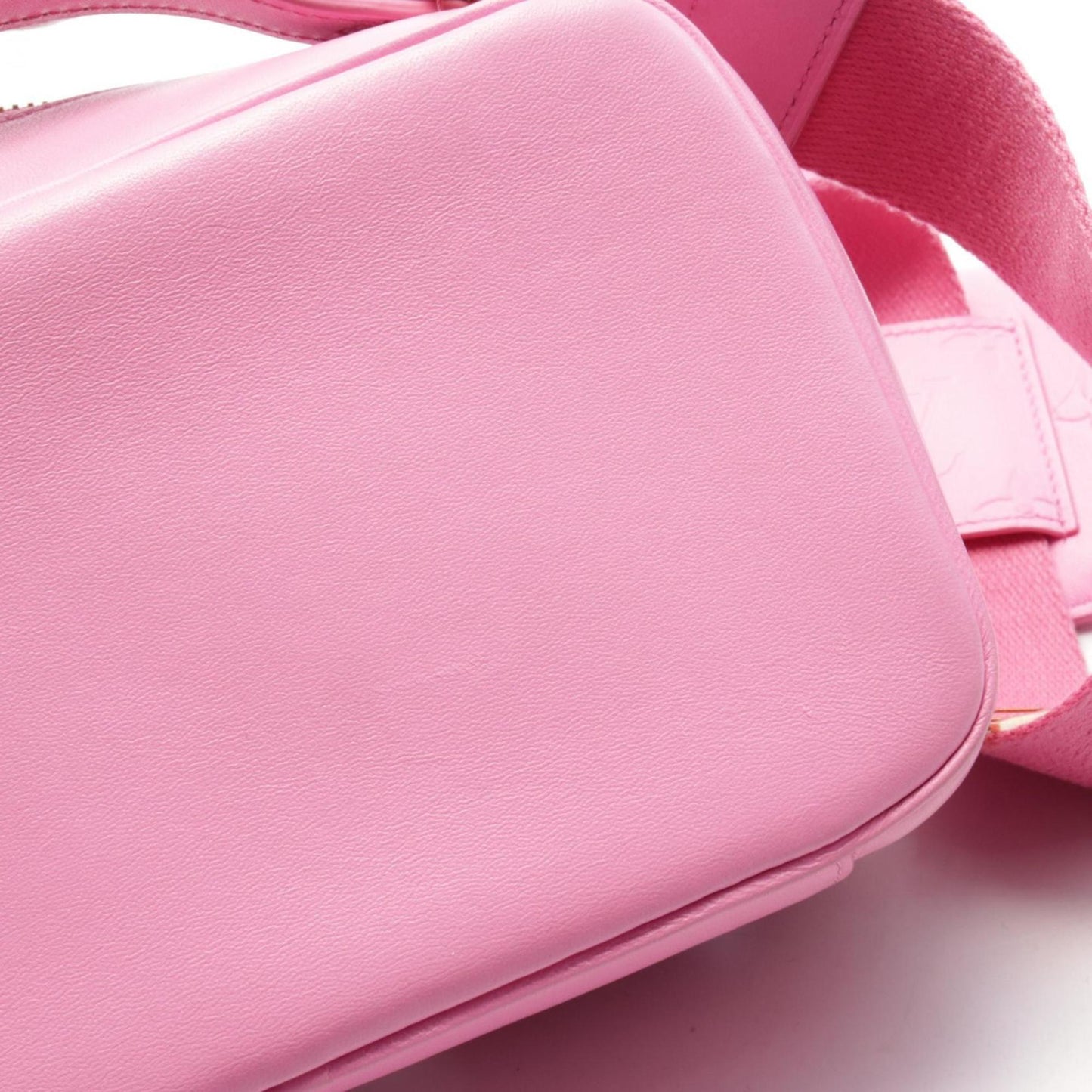 Louis Vuitton Utility Crossbody Rose Handbag Leather