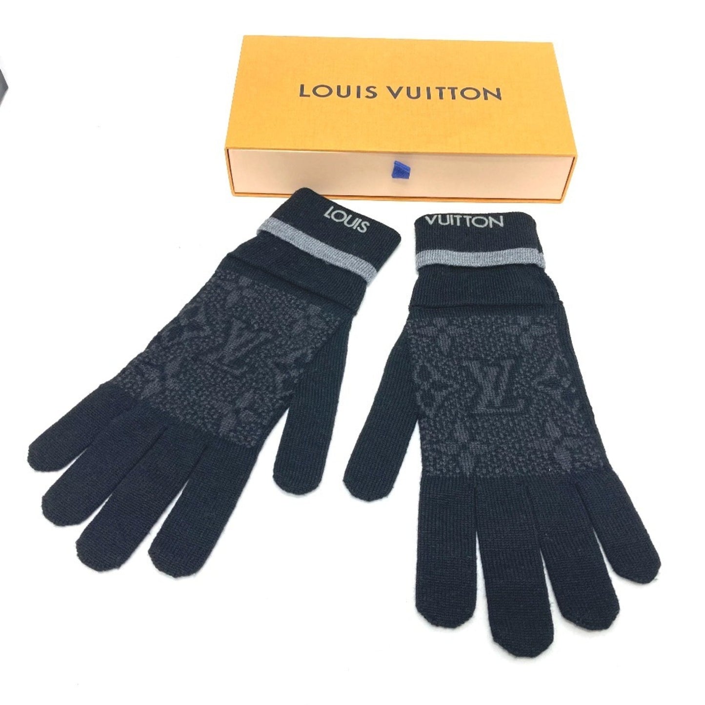 Louis Vuitton M73470 Gong Mai Monogram Eclipse Wool Gloves