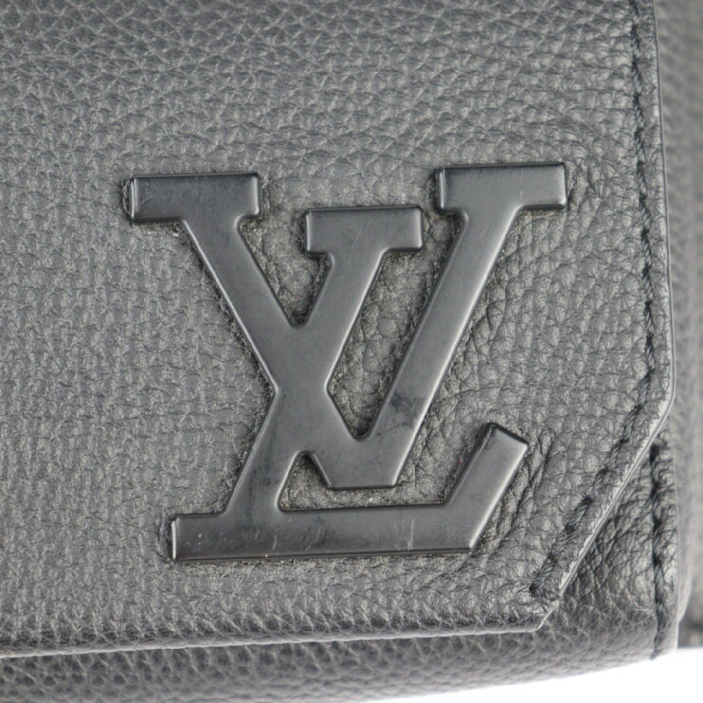 Louis Vuitton Louis Vuitton Take Off Sling Body Bag M57081 Grained Leather Noir Black Lv Waist