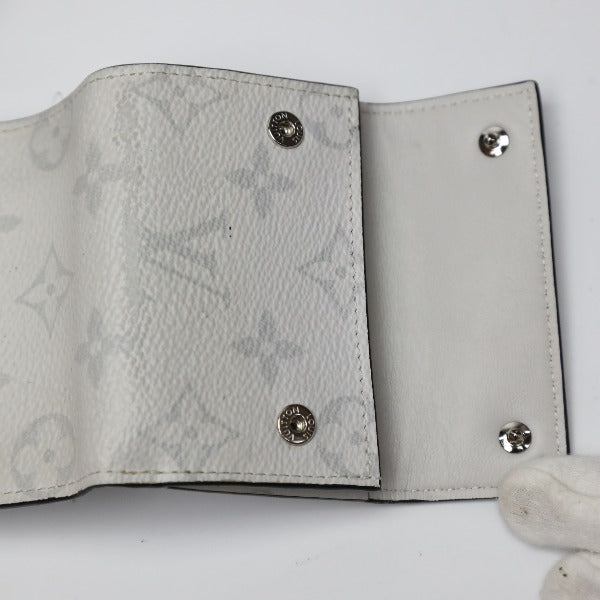 Louis Vuitton Tri-Fold Wallet M67621 Taiga Leather Bron Discovery Compact Wallet Taiga With Coin