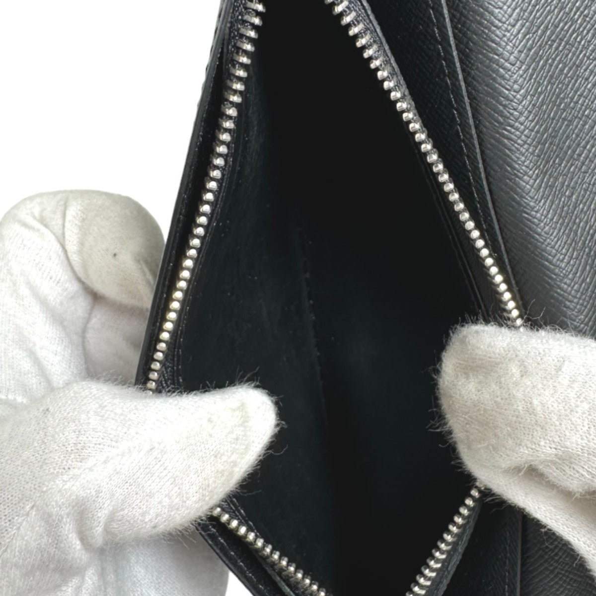 Louis Vuitton Long Wallet Purse M30501 Taiga Black Bifold Walletlong Wallet Taiga Portefeuille