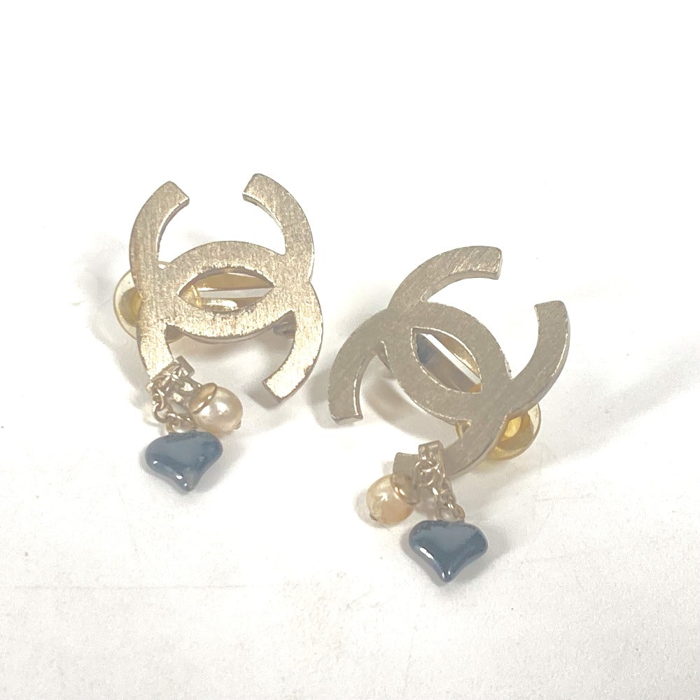 Chanel Earring Metal Gold 05A Logo Cc Coco Mark Faux Pearl Heart