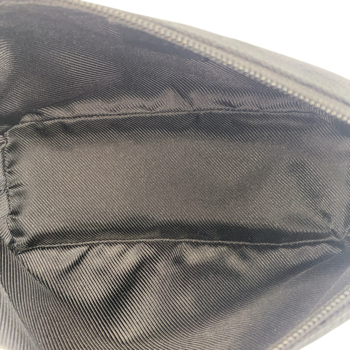 Gucci Handbag 07198 Gg Canvas, Leather Black Silvermetal Handbag Accessory Pouch Women