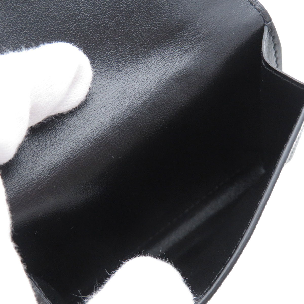 Burberry Bifold Wallet Calfskin Black Logometal Tri-Fold Women