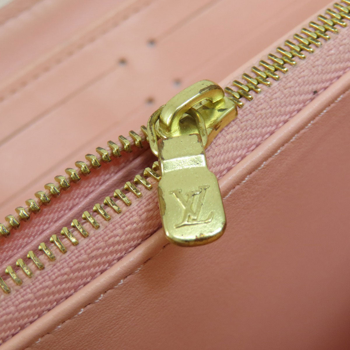 Louis Vuitton Long Wallet Purse M81694 Lambskin White Zippy Wallet Lv Garden Women
