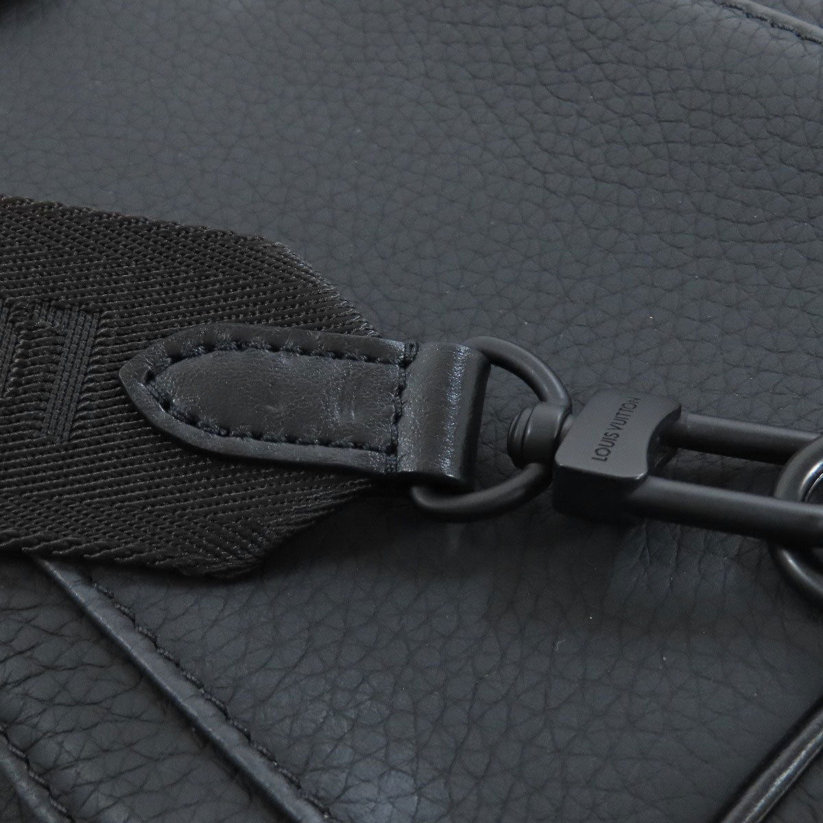 Louis Vuitton Sling Bag M58495 Taurillon Clemence Black Christopher Xs Women