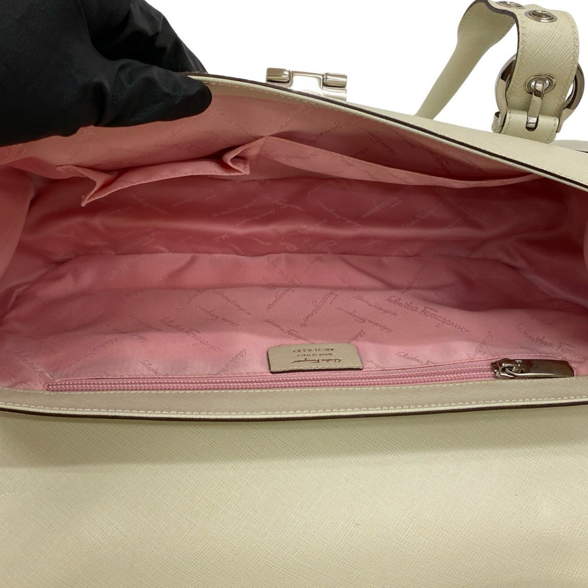 Salvatore Ferragamo Handbag Leather White