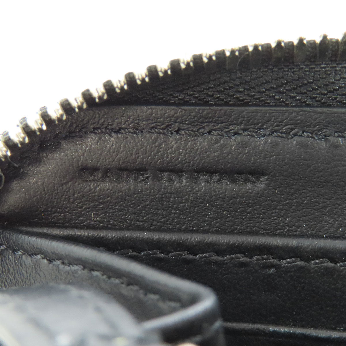 Burberry Long Wallet Purse Leather Black Chain Motif Women(Unisex)