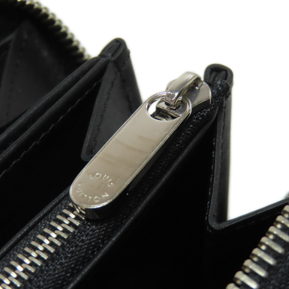 Louis Vuitton Long Wallet Purse M61867 Mahina Leather Black Zippy Wallet Women