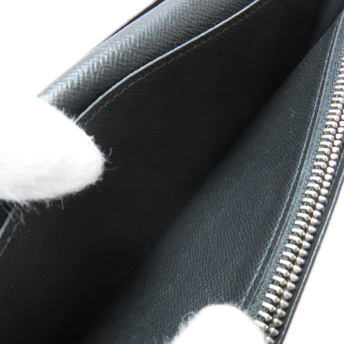 Louis Vuitton Long Wallet Purse M32654 Taiga Leather Black Portefeuilleebrazza Former Mens