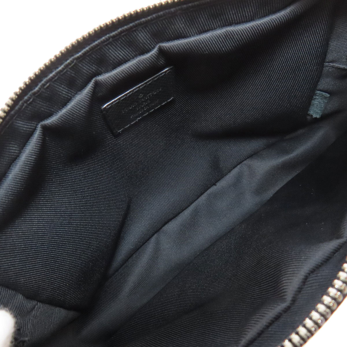 Louis Vuitton Sling Bag M33438 Taiga Leather Black Bum Bag