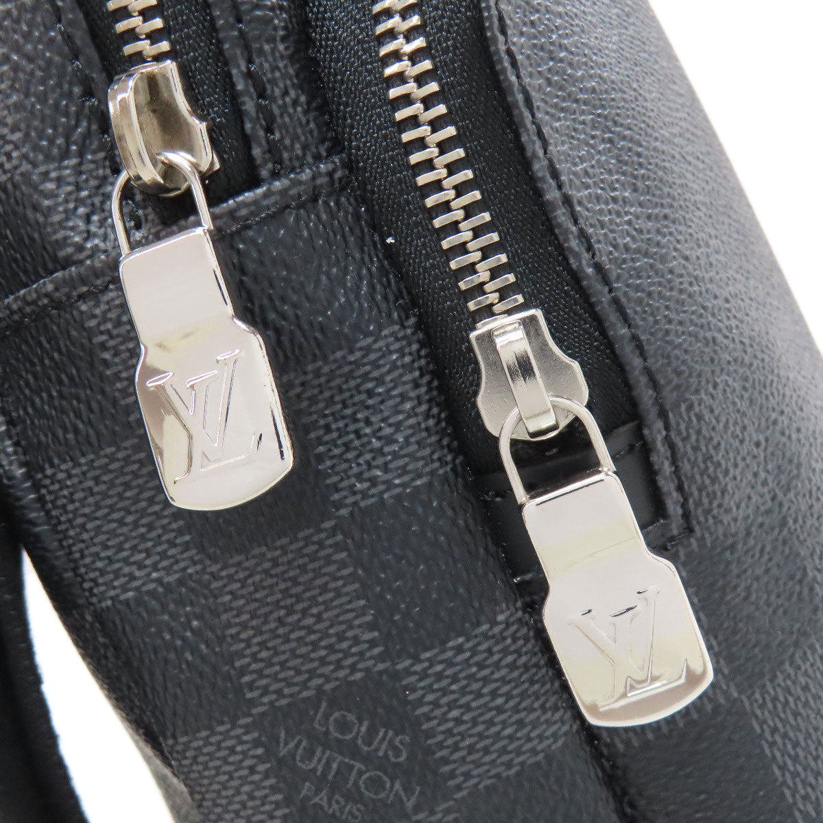 Louis Vuitton Sling Bag N41719 Damier Canvas Black Avenue Sling Mens