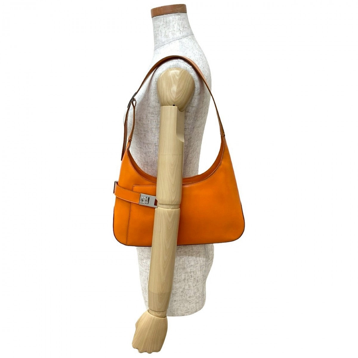 Salvatore Ferragamo Shoulder Bag Leather Orange