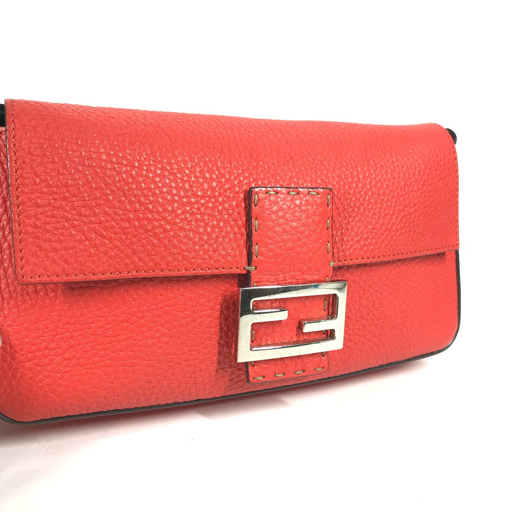 Fendi Shoulder Bag Leather Red Mamma Bucket Celeria