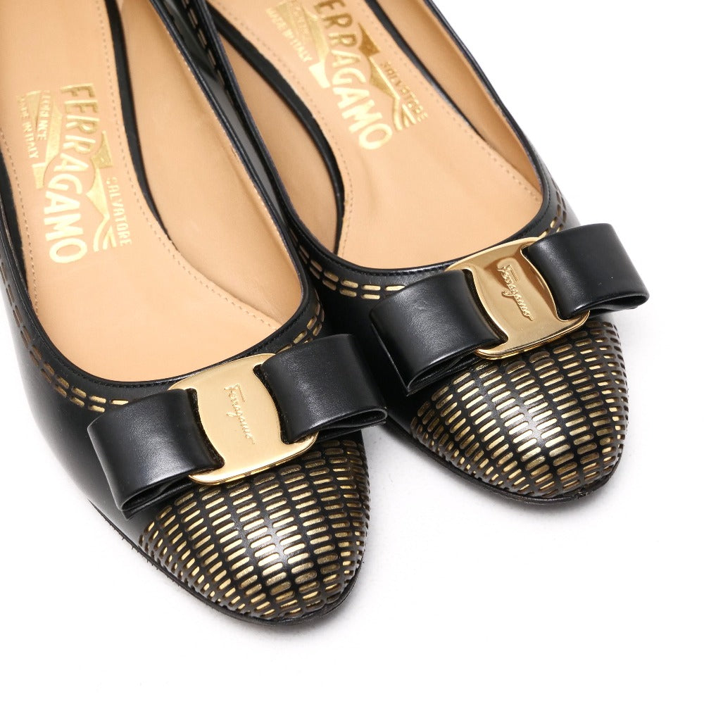 Salvatore Ferragamo Pumps 0630824 Leather Black Gold 5D