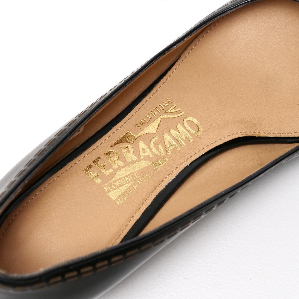 Salvatore Ferragamo Pumps 0630824 Leather Black Gold 5D