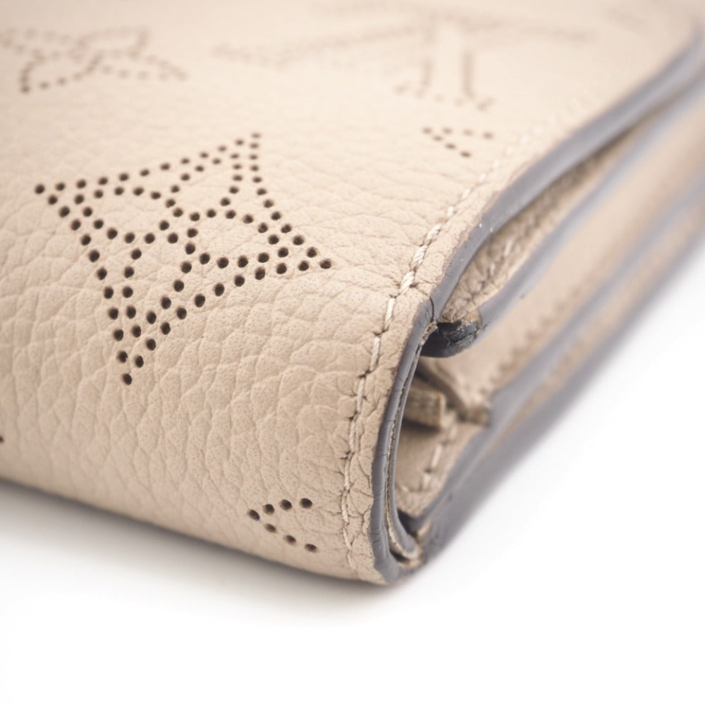 Louis Vuitton Bifold Wallet M62542 Leather Beige Mahina Portefeuille Iris Compact Women